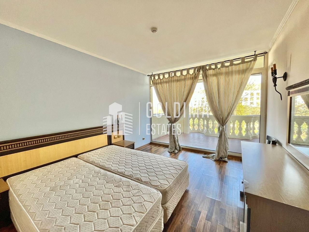 Продава се Двустаен апартамент в к.к. Елените - 77 кв.м за 677 €/кв.м - Снимка #3