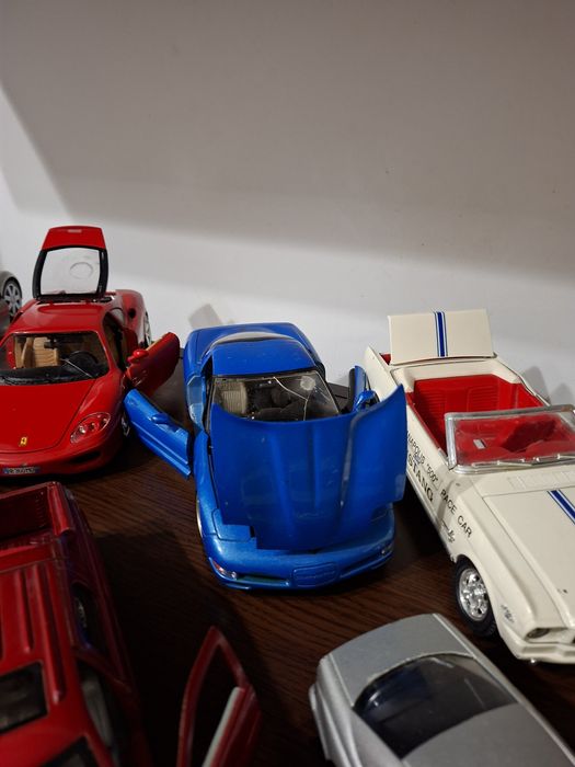 Machete auto din metal 1:18 ; 1:24