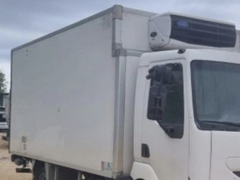 Хладилен Фургон до -18 градуса и на ток Кариер