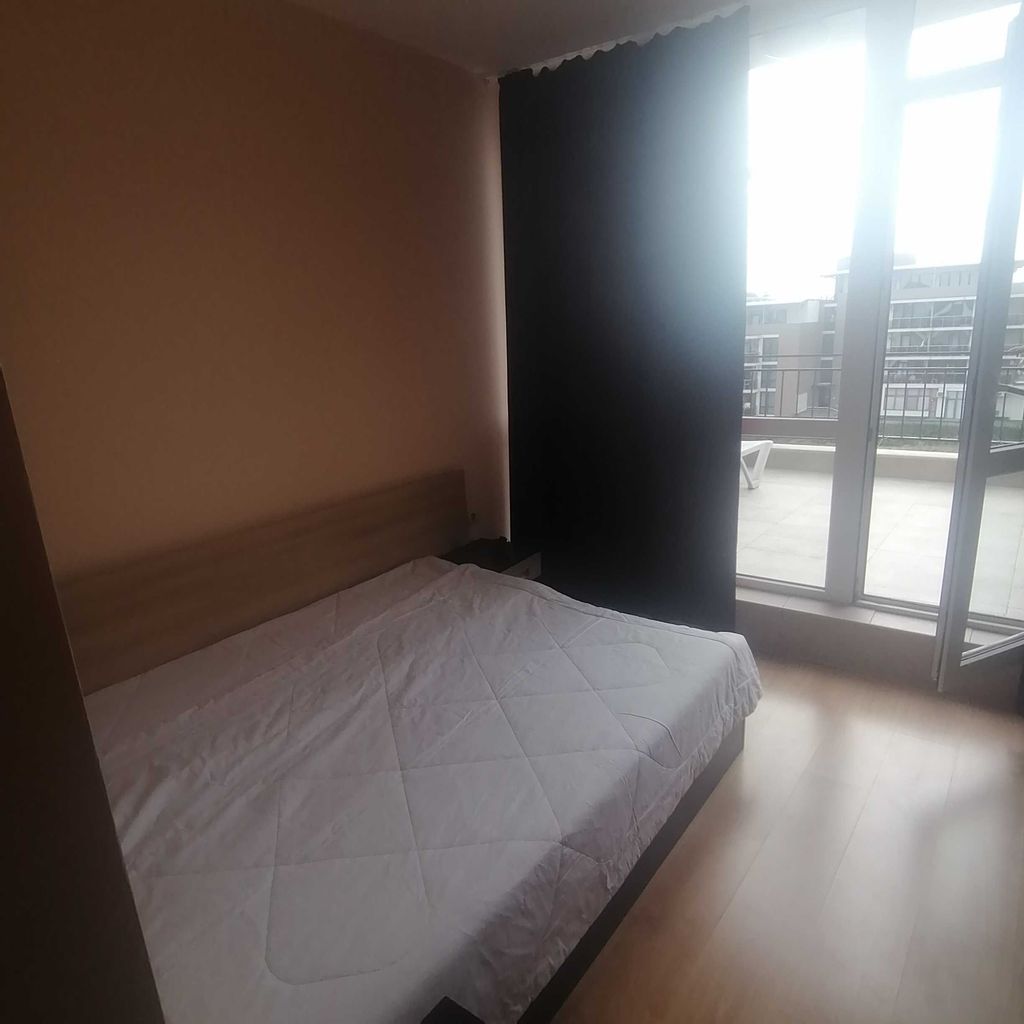 Дава се под наем Двустаен апартамент в Свети Влас - 77 кв.м за 350 € - Снимка #5