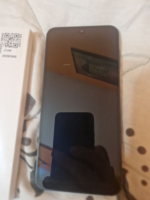 Продавам Samsung A16