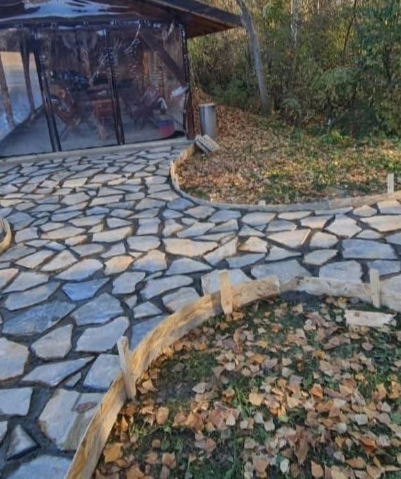 Vând piatra și montez oriunde în tara
