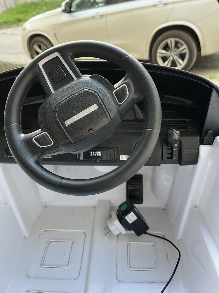 Детска акумулаторна кола Range Rolver