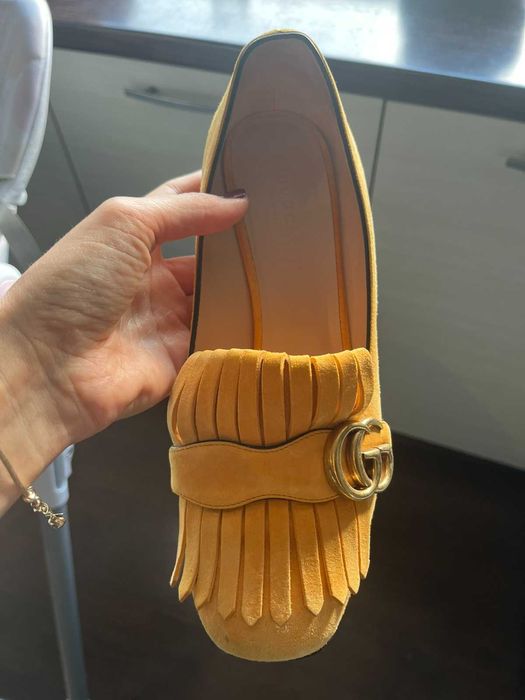 Продавам оригинални обувки Gucci, жълти, 39 номер.