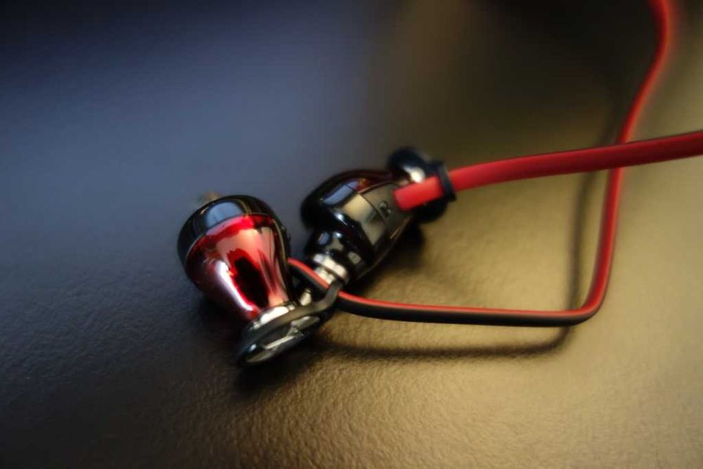 Casti Sennheiser Momentum M2 IEG