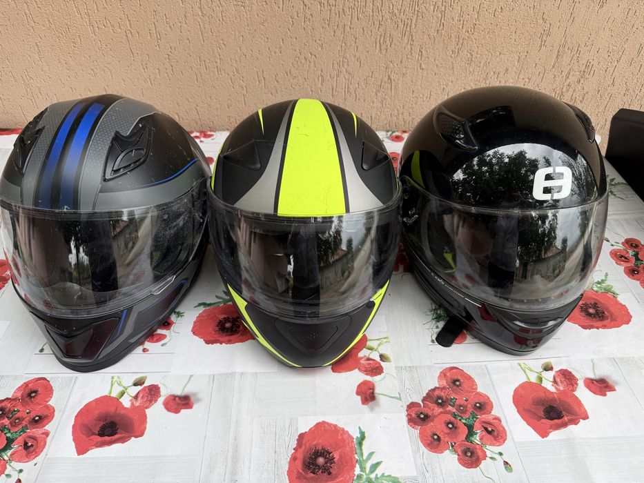 Vand casca moto/atv, marimea M , detin 3 buc.