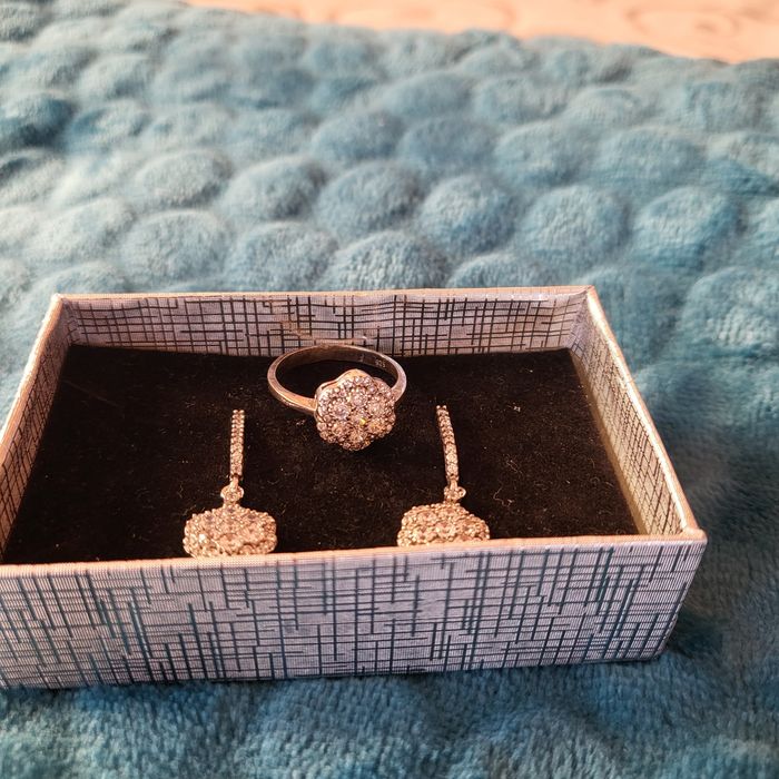 Сребърни пръстен и обеци