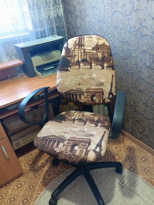 Продам письменный стол