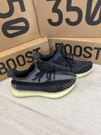 Yeezy_350_Carbon_boost