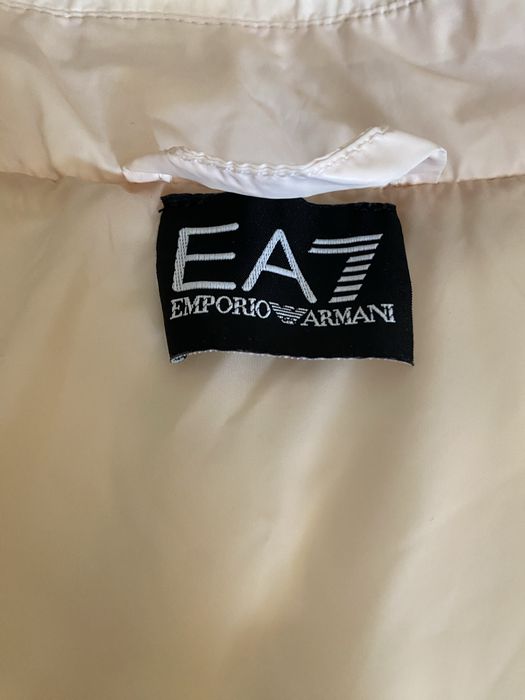 Бледорозово яке Емпорио Армани ЕА7