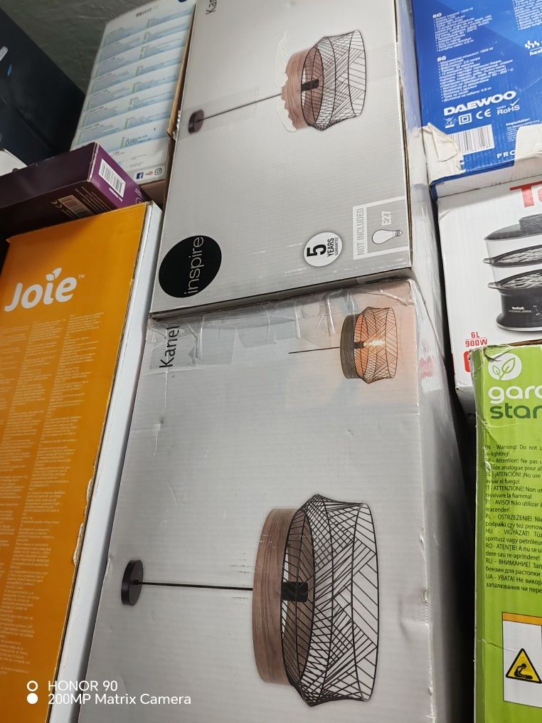 Lustră cu bec led