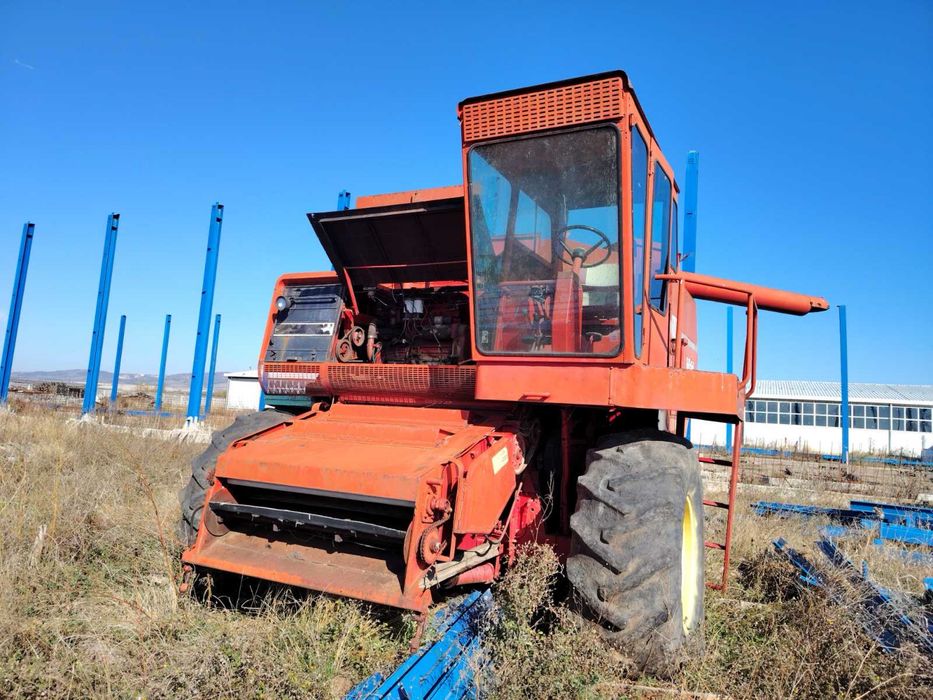 Комбайн Масей Феркюсън