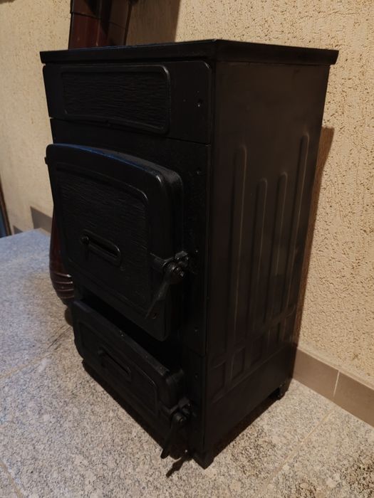 Soba fonta placata cu samota