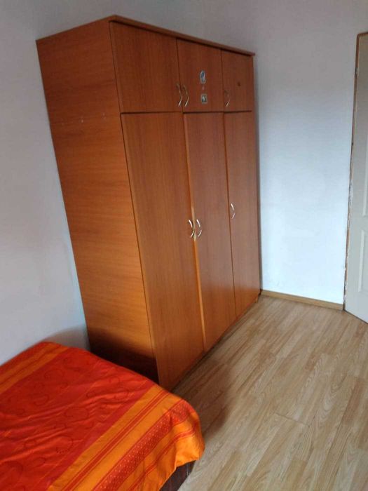 Eroii Revolutiei-statia STB George Bacovia,cam vila 700 de lei lunar