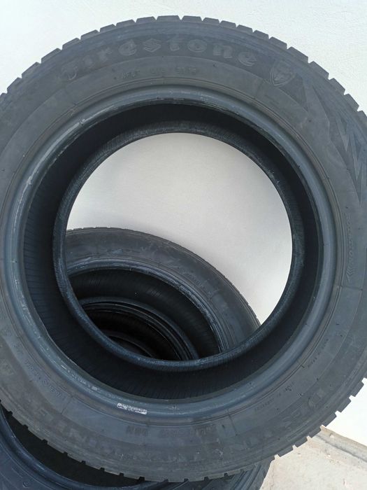 Гуми за автомобил R17 60 215