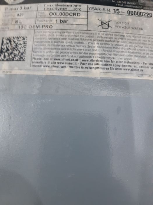 Vând vas de expansiune ariston