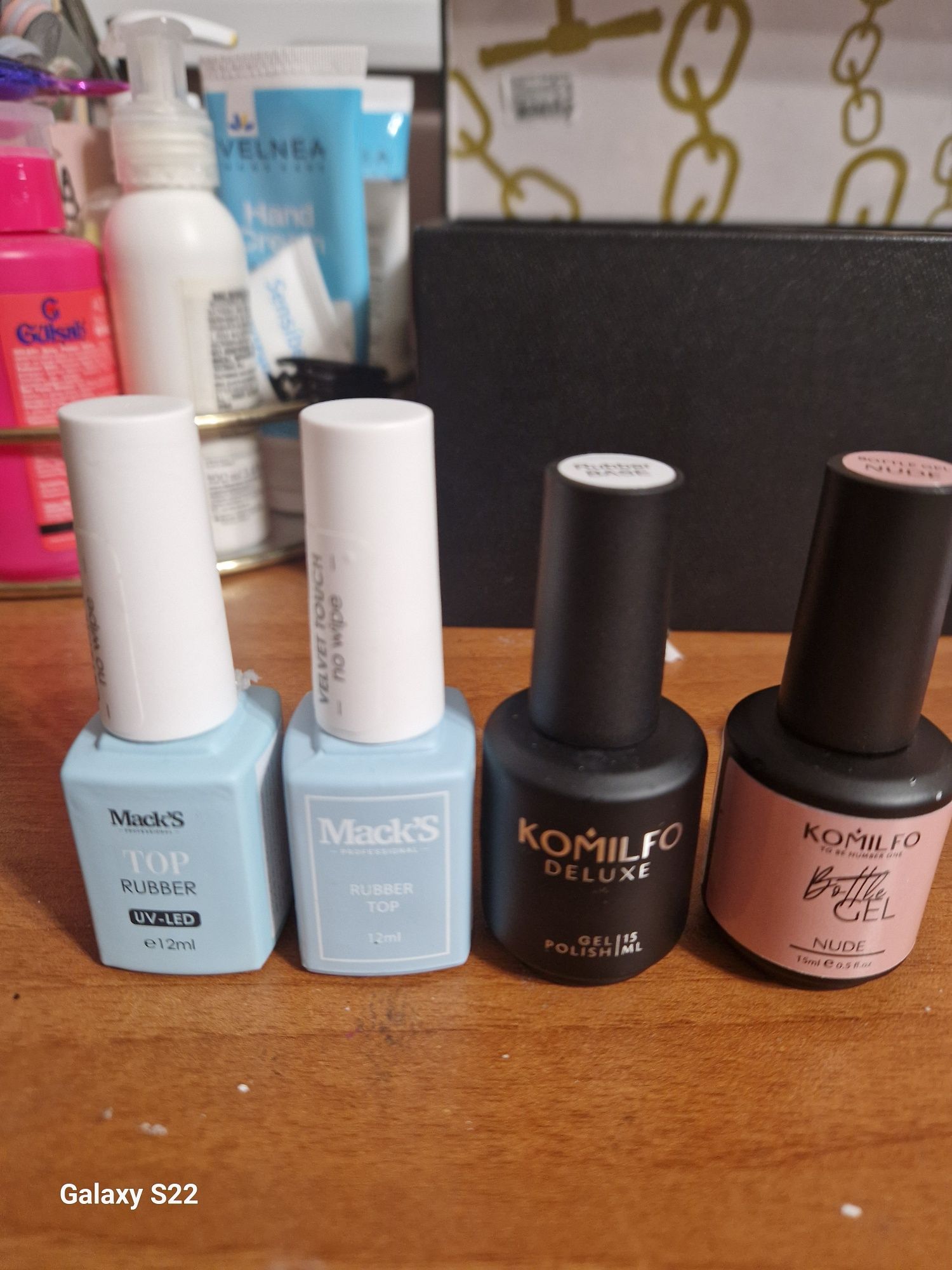 Komiflo, Mack's,Kodi,Jana nails топове,база и гел в бутилка