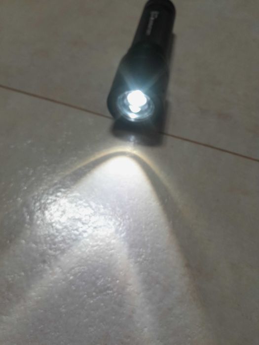 Lanterna ledlenser 17