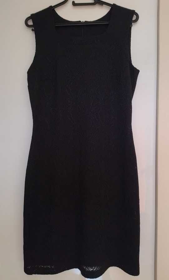 Черна дантелена рокля, размер М