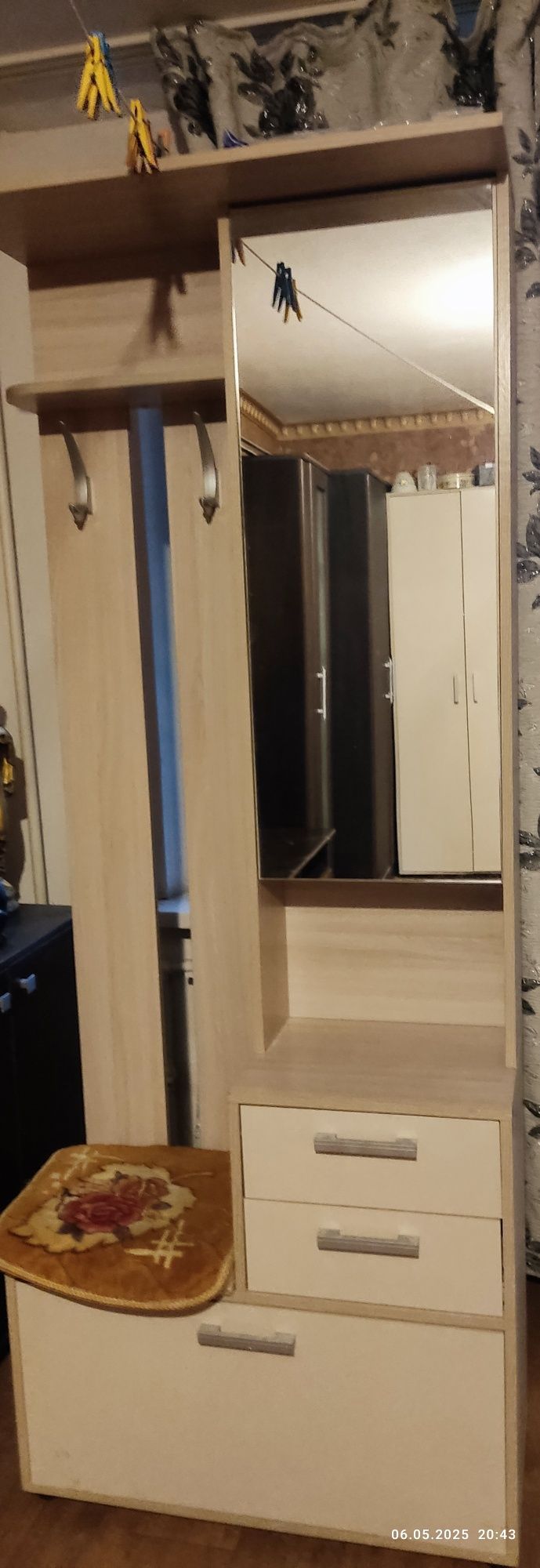 Продаю Прихожую мебель