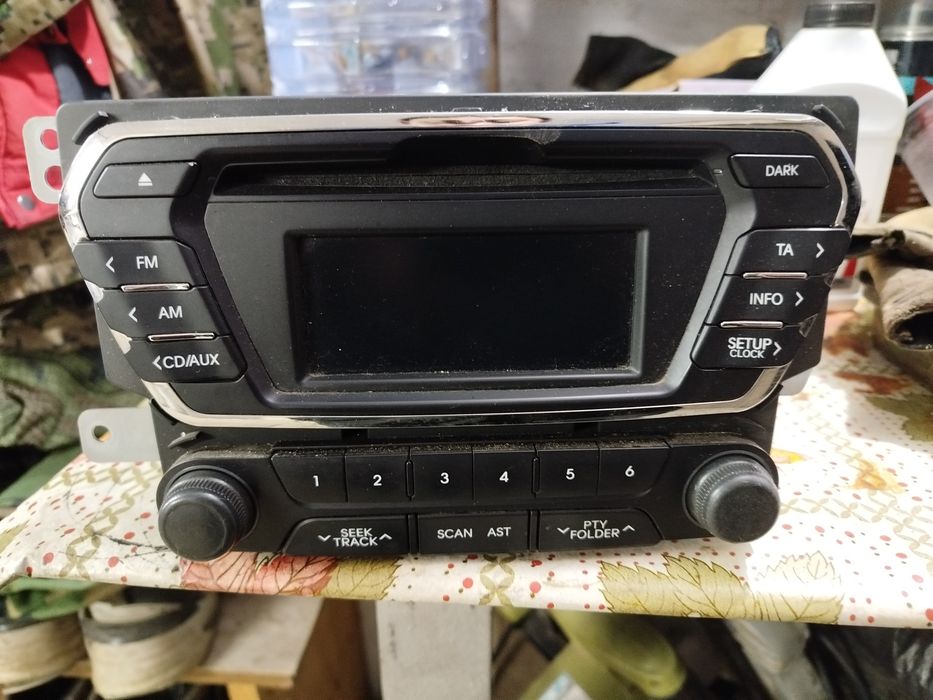 Продам штатную магнитолу киа рио