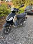 Piaggio fly 150cc 2012
2012 година
Перфектно състояние
Нови хуми ,