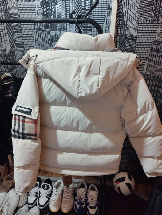 Vând geci toate seriile.