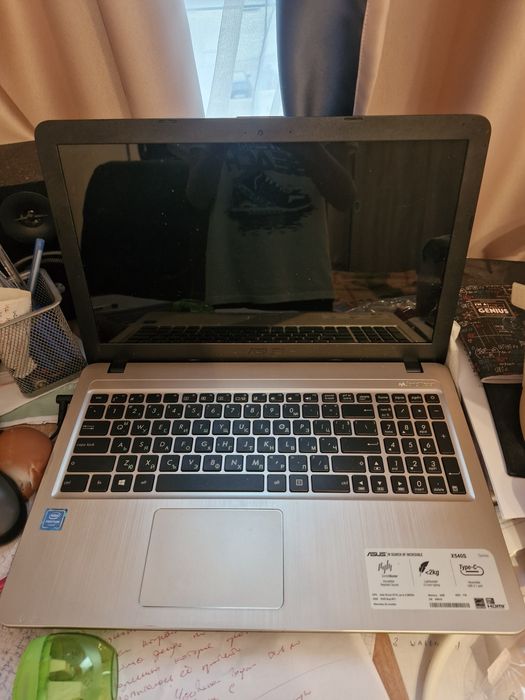 Лаптоп Asus x540s