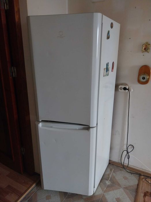 Frigider Indesit