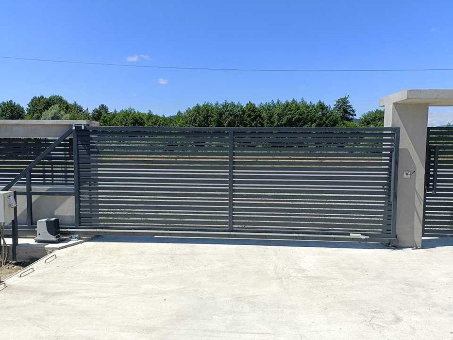 Producator usi garaj,Automatizari porti batante,culisante