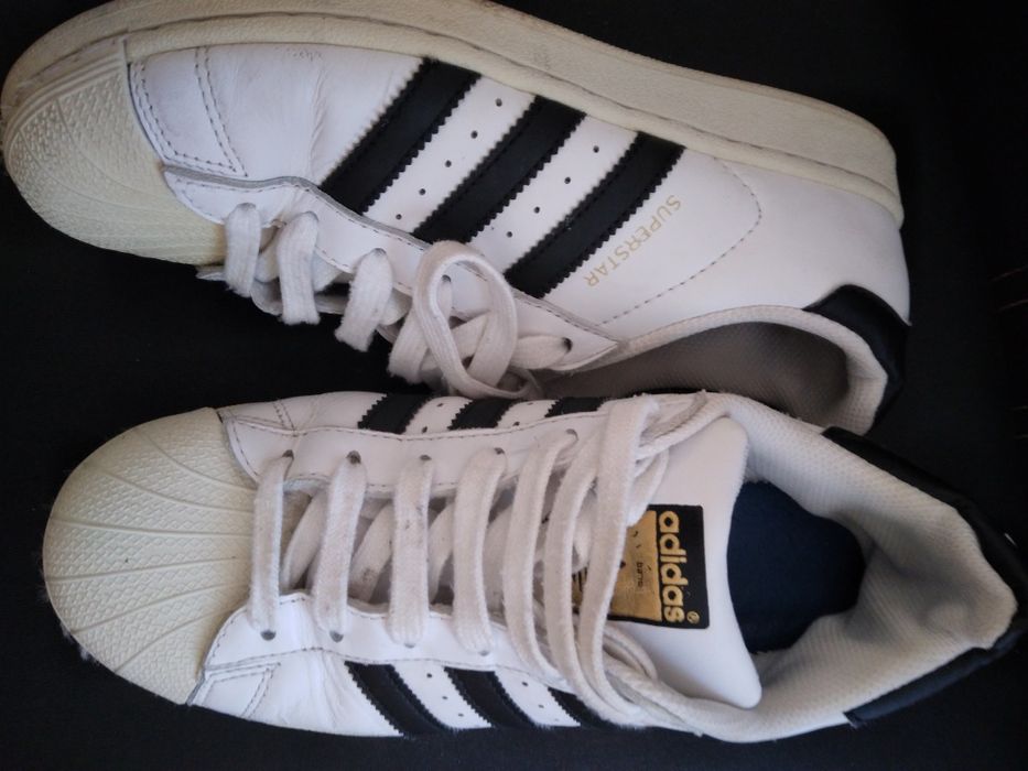 Adidași damă mărimea 38