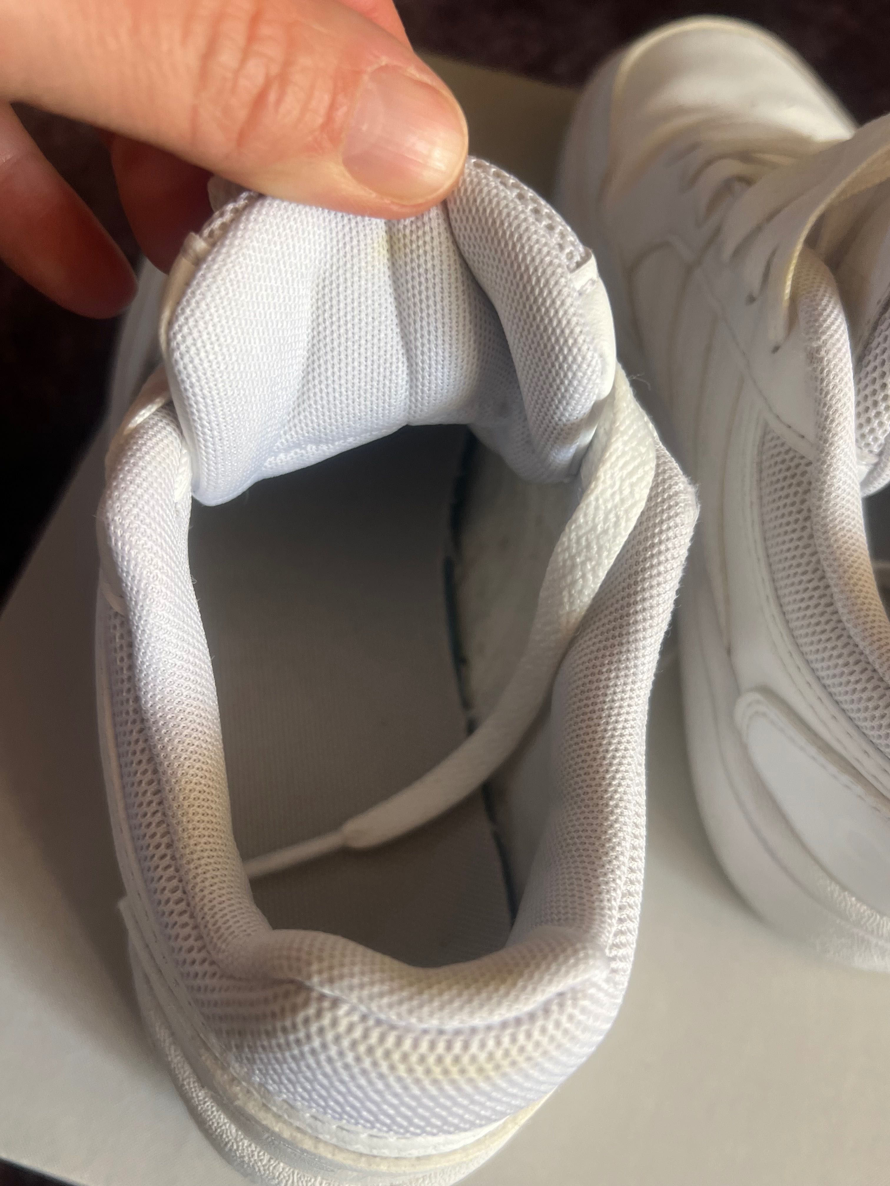 Детски маратонки и дрехи  adidas