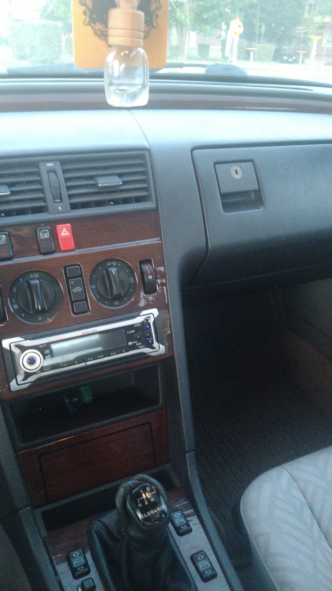 Mercedes c180 w202