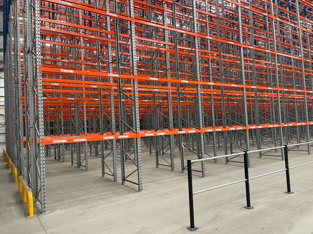 Rafturi metalice 777x777