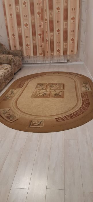 Продам ковер 2*3 метра 5 тыс тнг