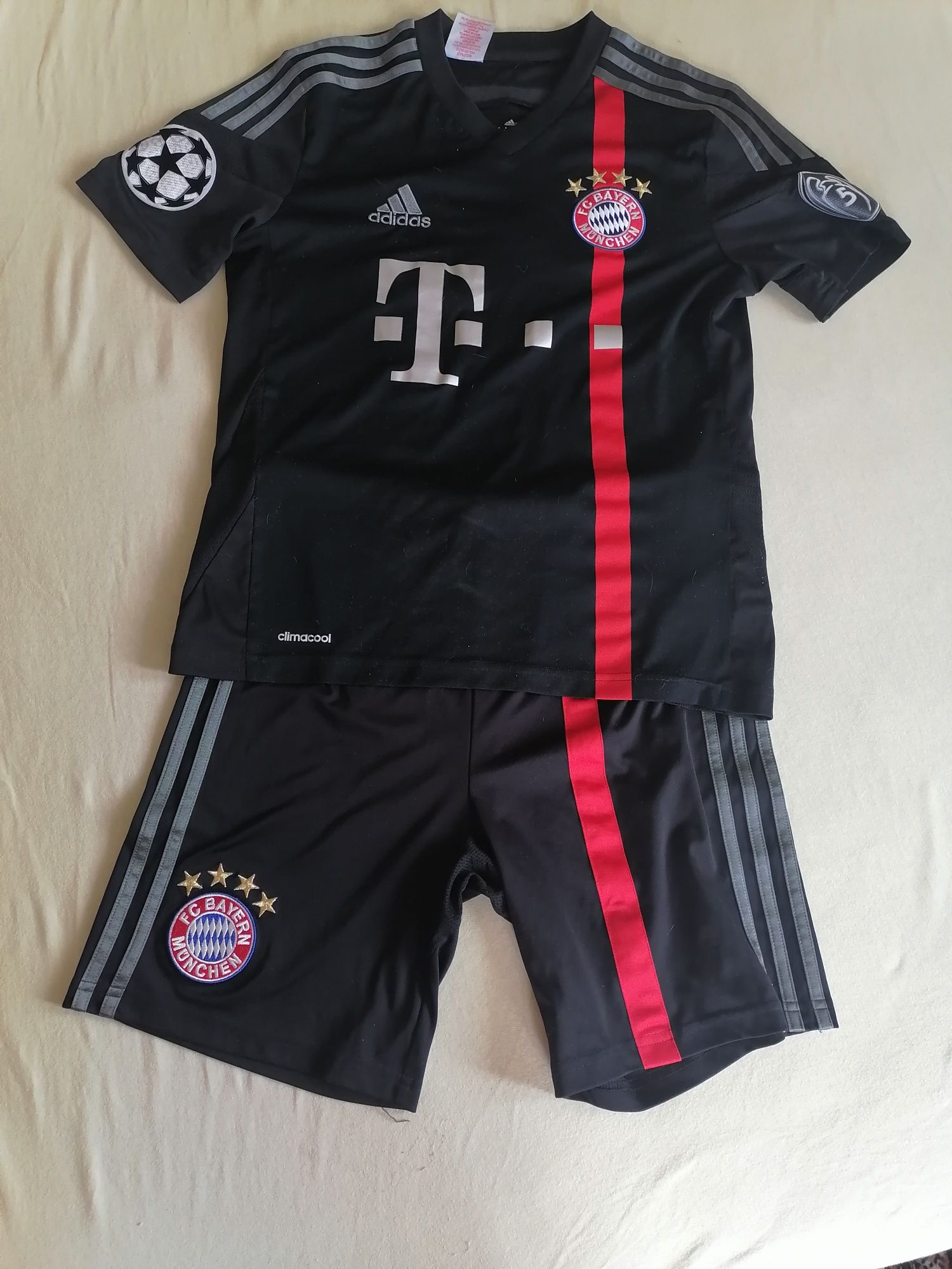 Adidas детски екип Bayern Munchen