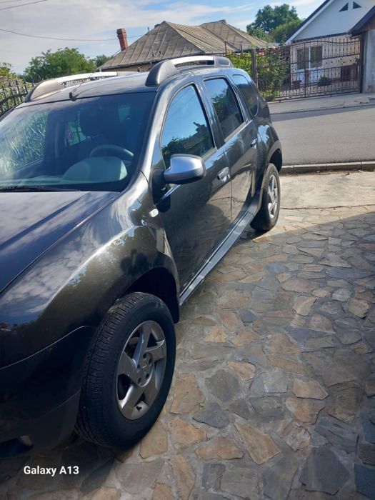 Vând  Dacia Duster