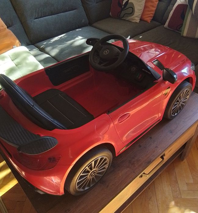 Акумулаторна кола MERCEDES GT с меки гуми