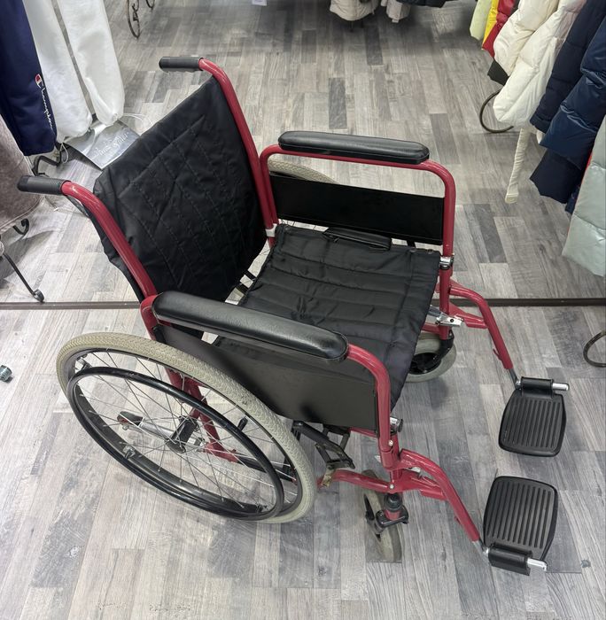 Продам инвалидное кресло-коляска