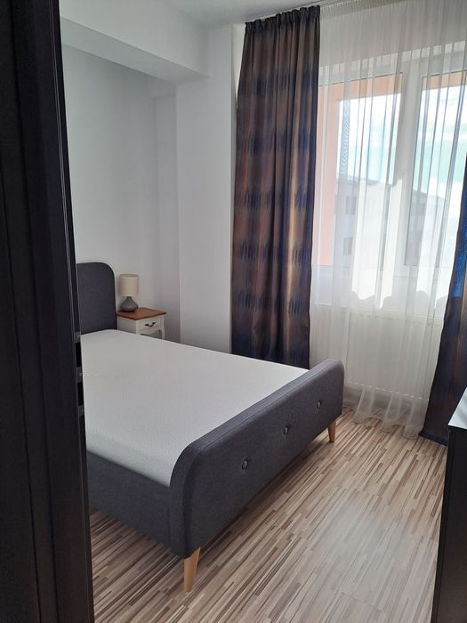 Vînd apartament cu 2 camere complet mobilat și utilat in Militari rezi