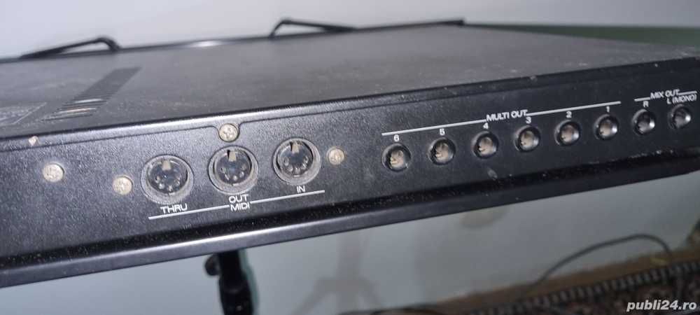 Roland U-110- Sound Module (MIDI)