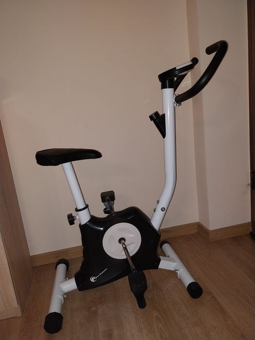 Bicicleta fitness-aproape noua