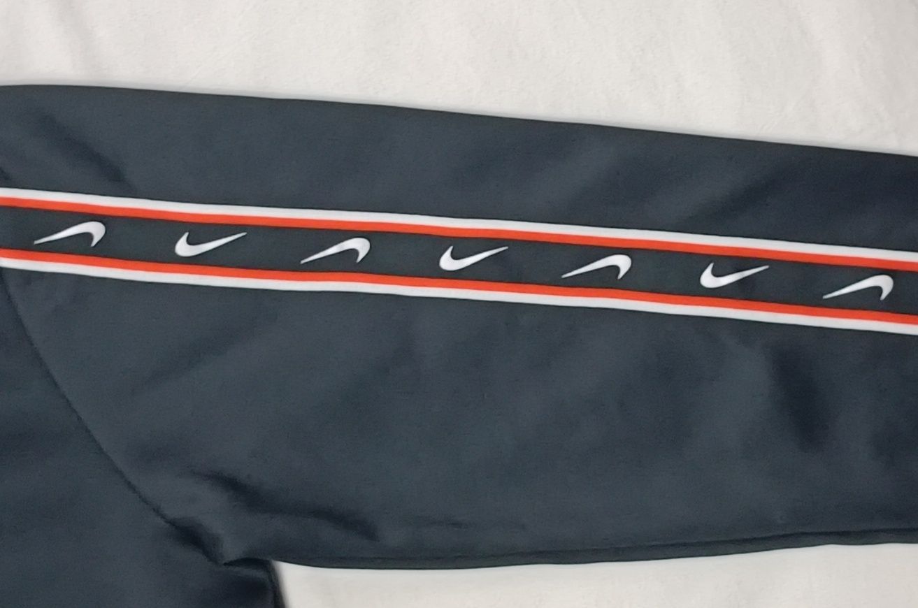 Nike Sportswear Repeat Sweatshirt оригинално горнище XS Найк суичър