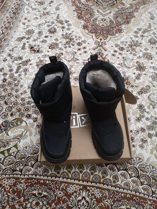 Зимняя обувь на подростка