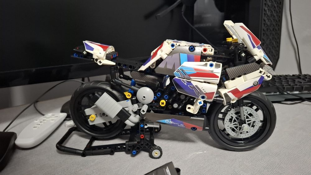 Motocicleta lego BMW RR