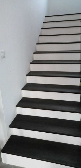 Trepte / scari din lemn masiv Clasa A finisaj premium