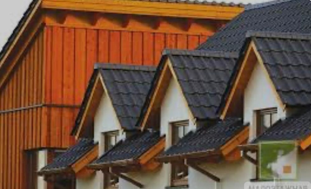 Reparatii acoperisuri montaj dulgheri masardari montaj tigla metalica