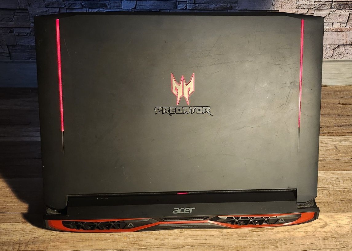 Acer Predator G9-793