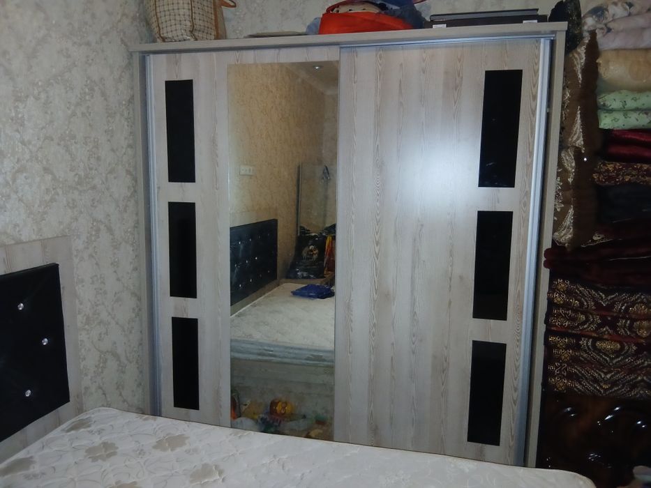 Мебель спальни , ковры