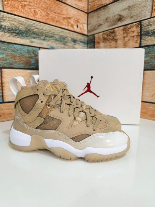 Air Jordan Jumpman Two Trey